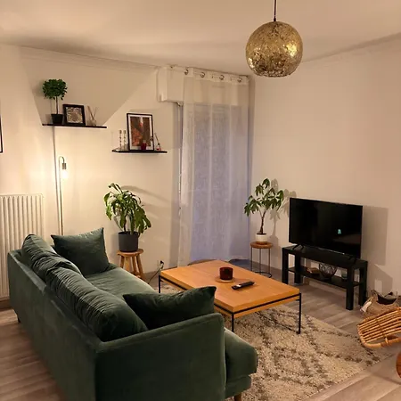 Centre Proche Chu شقة روان