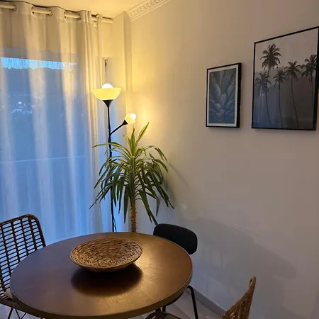 Centre Proche Chu Διαμέρισμα Ρουέν